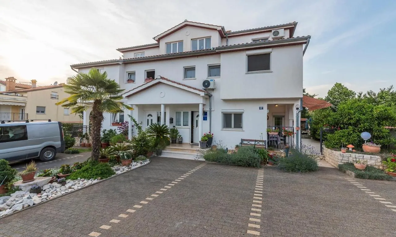 Residence Kuemmerle For Max 10 Persons Kukci Chorvatsko